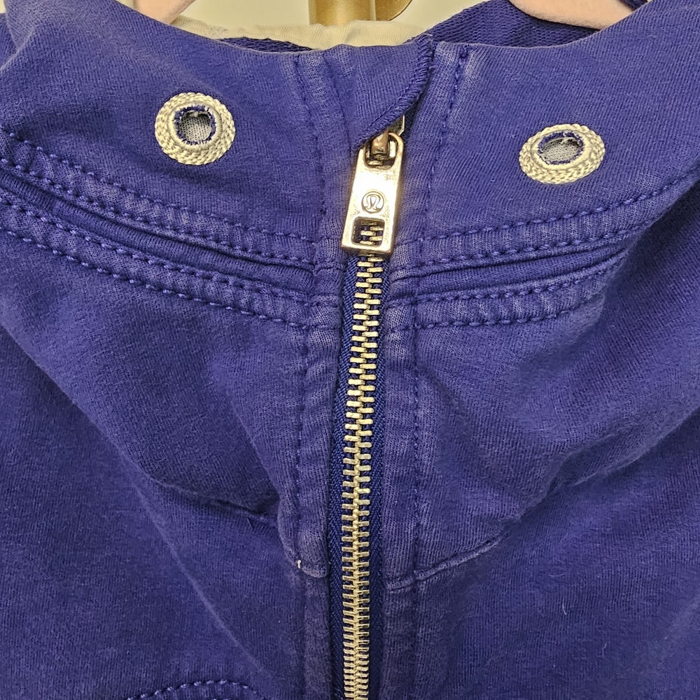 lululemon athletica Deep Blue Utility Jacket - Picture 4 of 9